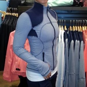 💙LULULEMON FORME JACKET-GINGHAM INKWELL, 12💙